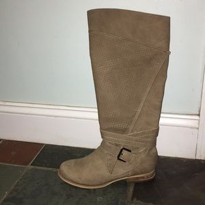 Tan Boots